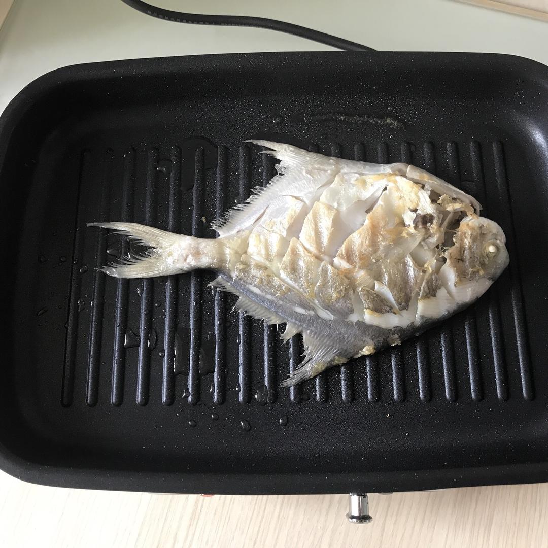 外酥里嫩的烤鱼的做法 步骤7